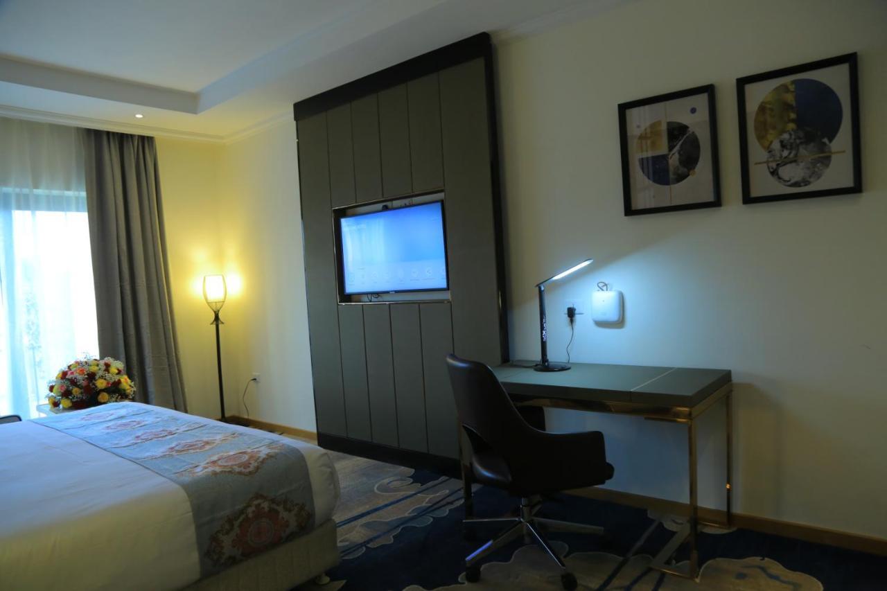 Check Inn Hotel แอดดิสอาบาบา ภายนอก รูปภาพ
